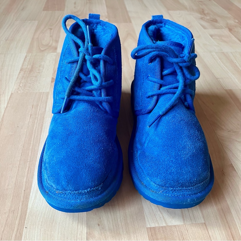 UGG Neumel Chukka Boots Men’s US 4 Women’s 6 Blue Suede Sheepskin 1017320K